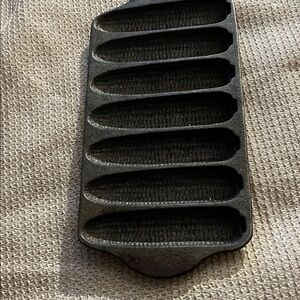 Black Cast Iron Cornbread Pan Wagner
100 anniversary Limited Edition